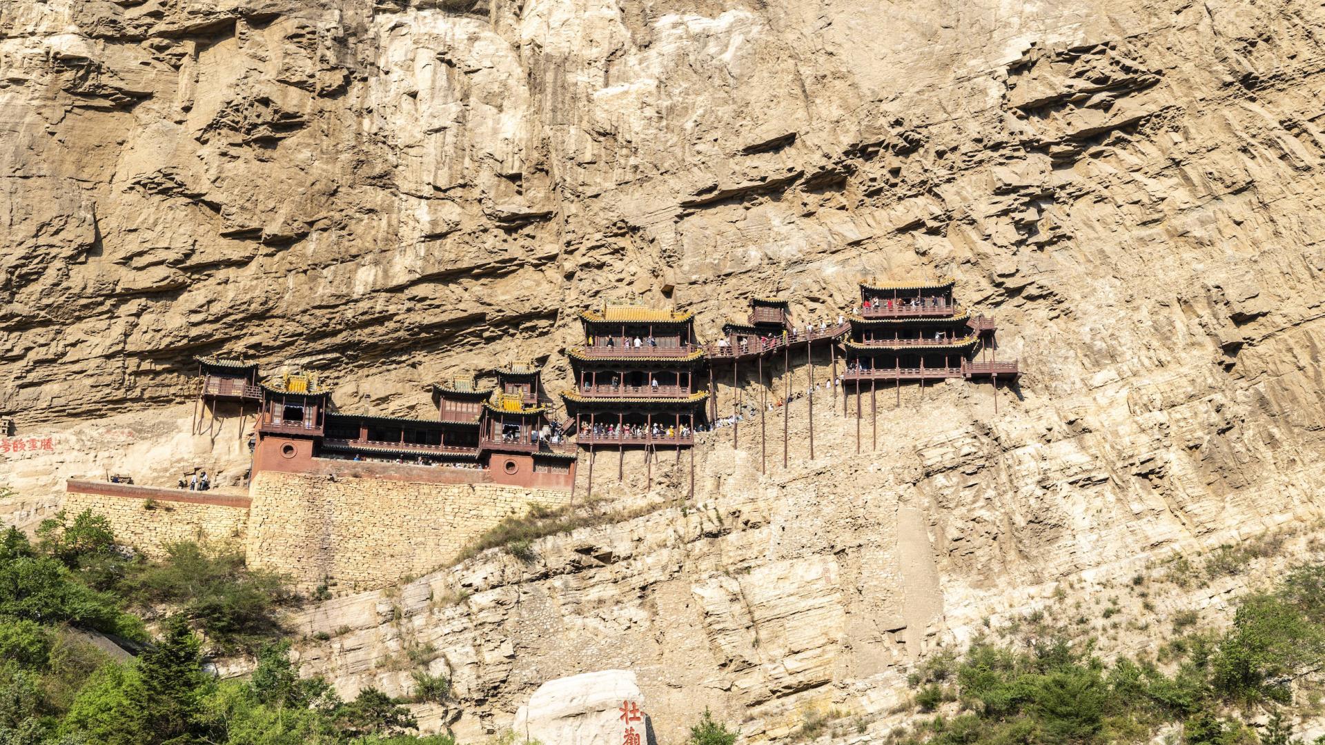 真实的“空中楼阁”，屹立绝壁1500年的山西悬空寺