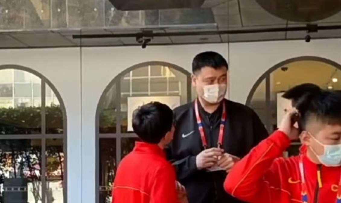 姚明祝贺中国女篮！赛后进入球员更衣室，晋级奥运会送祝福
中国女篮在击败波多黎各之