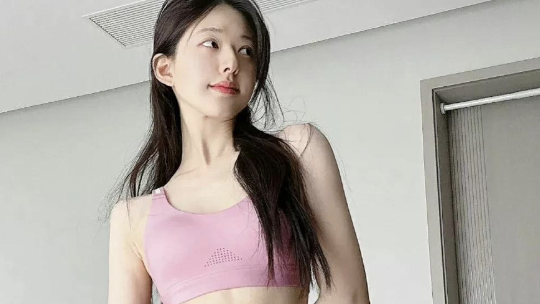 赵露思：美艳动人，好身材的完美展现!