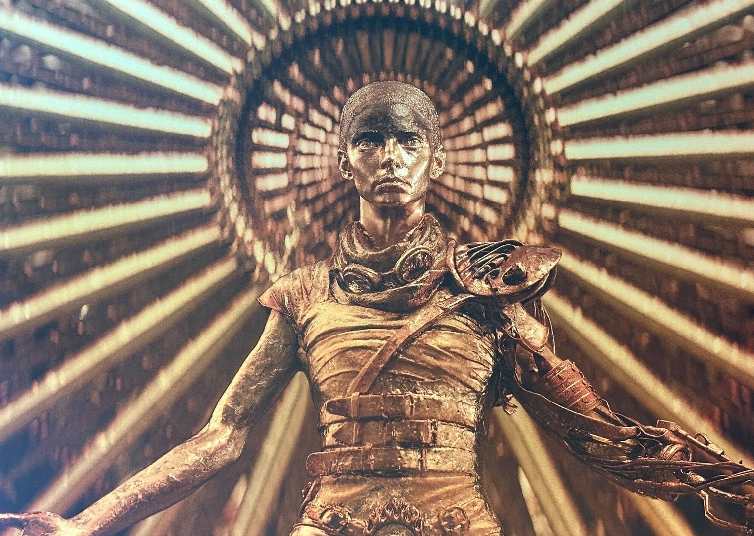 安雅·泰勒-乔伊（Anya Taylor-Joy）在《疯狂的麦克斯：弗瑞奥萨》的