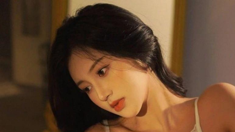攻略任务失败后我不仅没有被系统抹杀，反而获得了自由，可后来我却被一个变态爱上了
