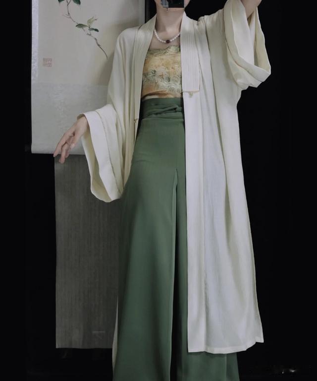 中国宋朝的审美有多绝? 看看宋制三襉裙你就知道了