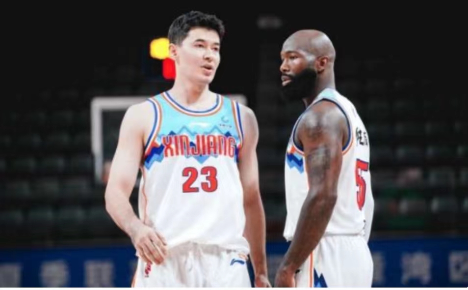 新疆VS山西，矛与盾之争谁将获胜？
山西队是一支攻强守弱的球队，上一场对阵北京山