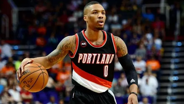 NBA圣诞大战传来两个“惊人”的赛果
1、勇士114-120不敌掘金，5连胜被终