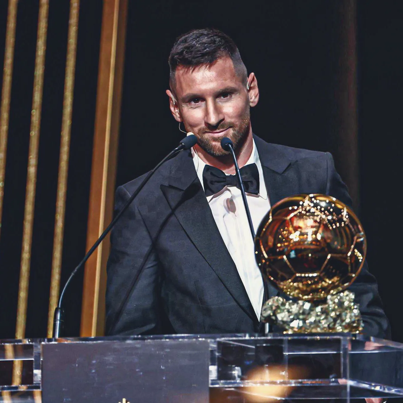 虽然梅西获得了今年的金球奖，但他还是很谦虚。梅西直言，哈兰德同样有资格获得该奖项