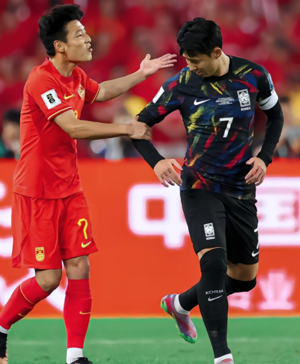 国足0：3韩国队，全场几个唯一不得不说：

1、唯一指望的运气，不在我们这边。
