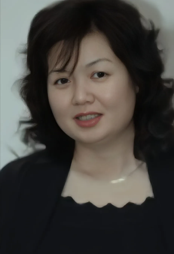 孙维的背景到底有多强大？不扒不知道，一扒吓一跳，可以说超乎想象:

孙维毕业于清