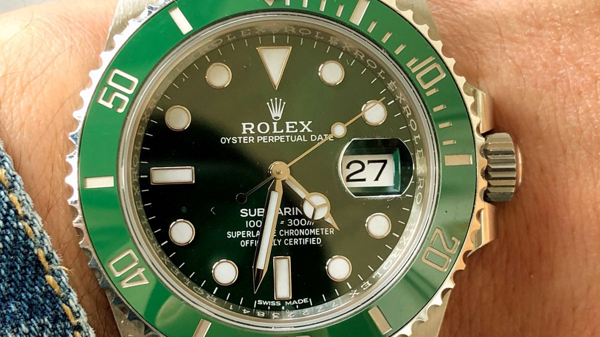 江西查获售价2854元劳力士绿水鬼手表，对比15万原装，鉴定师一鸣惊人