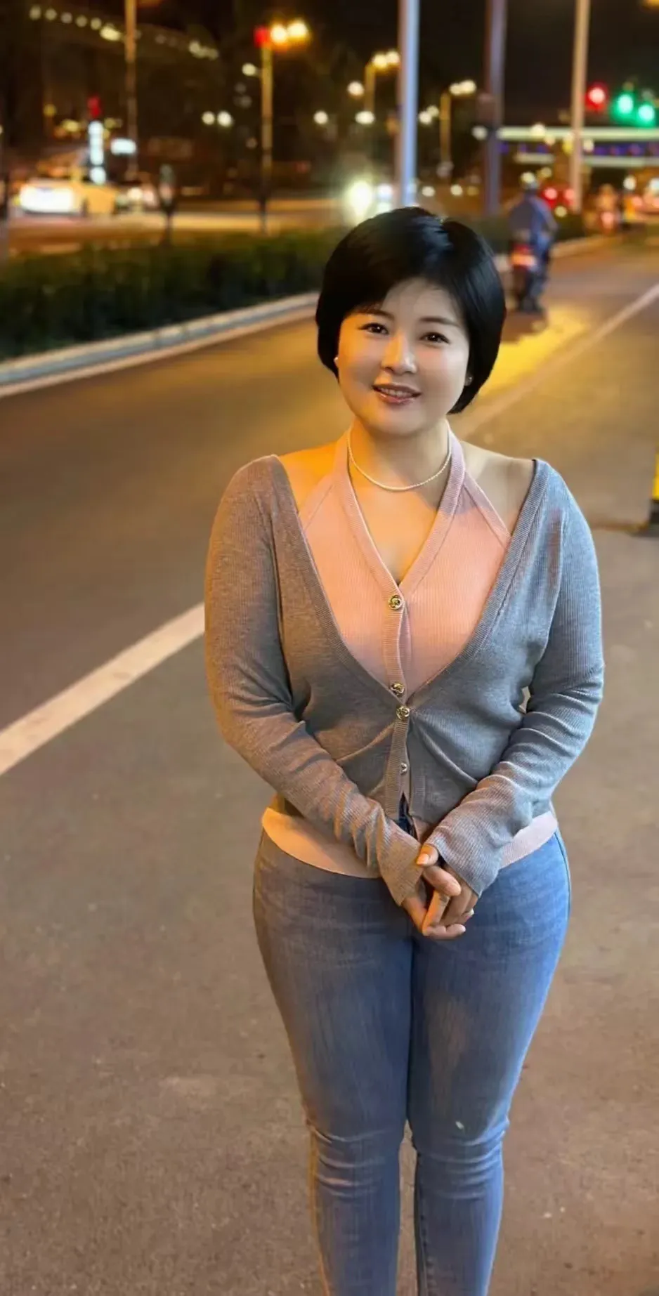 老公上夜班刚走，前夫就找到了我家，他让我满足他一个要求，夫妻一场，我看他也挺可怜