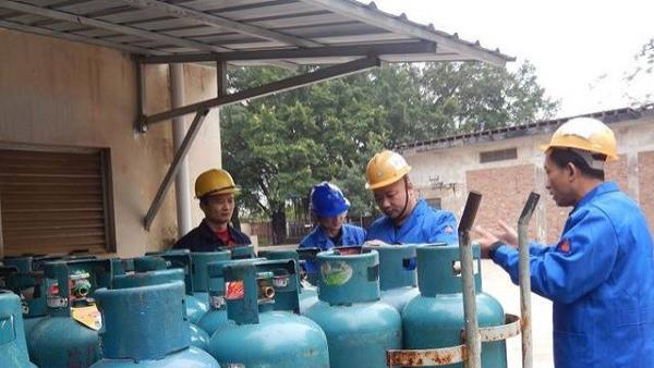 2024年成都气瓶充装作业人员如何考取操作证书呢？