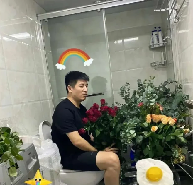 终于有个考生把张雪峰难住了。
张问孩子高考得多少分，家长回答说大概考300多分。