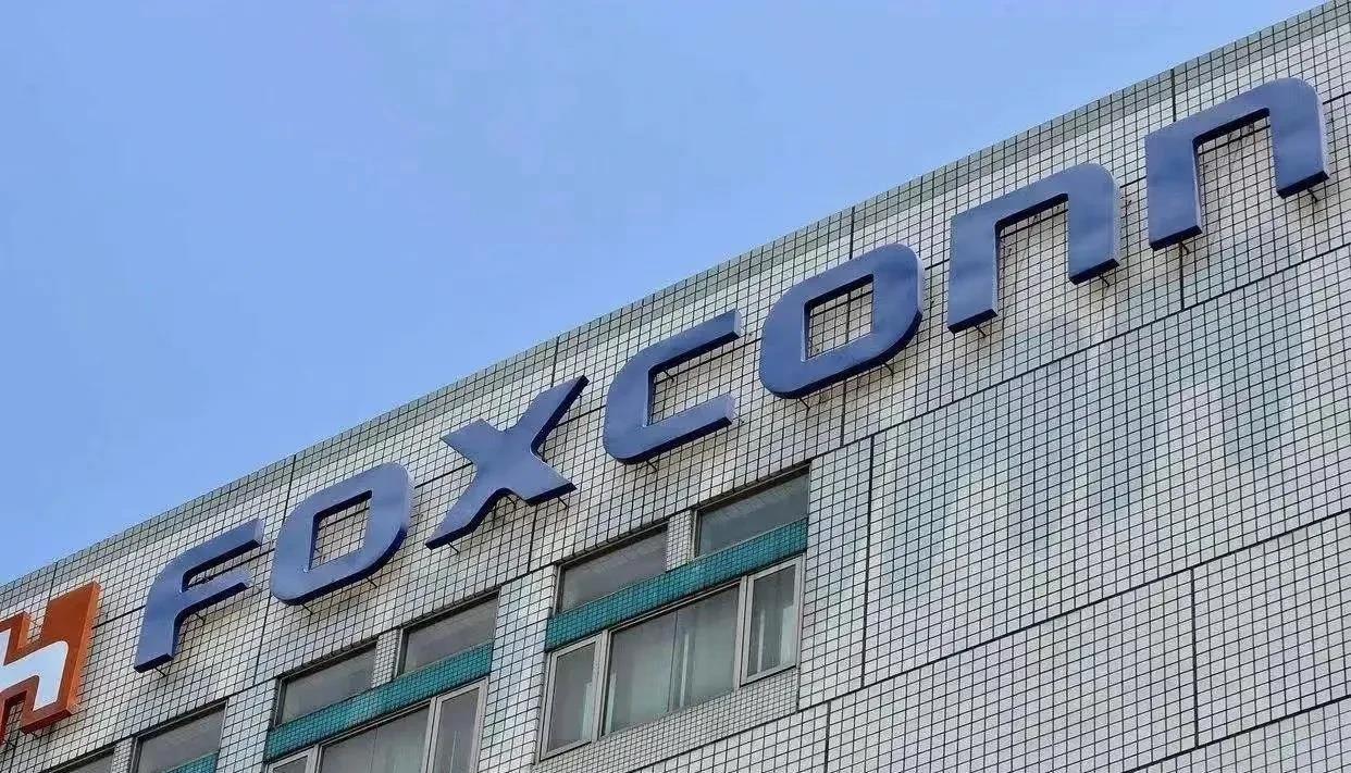 为什么苹果CEO库克前脚刚走，后脚富士康就被税务稽查和用土地调查，这其中有什么秘