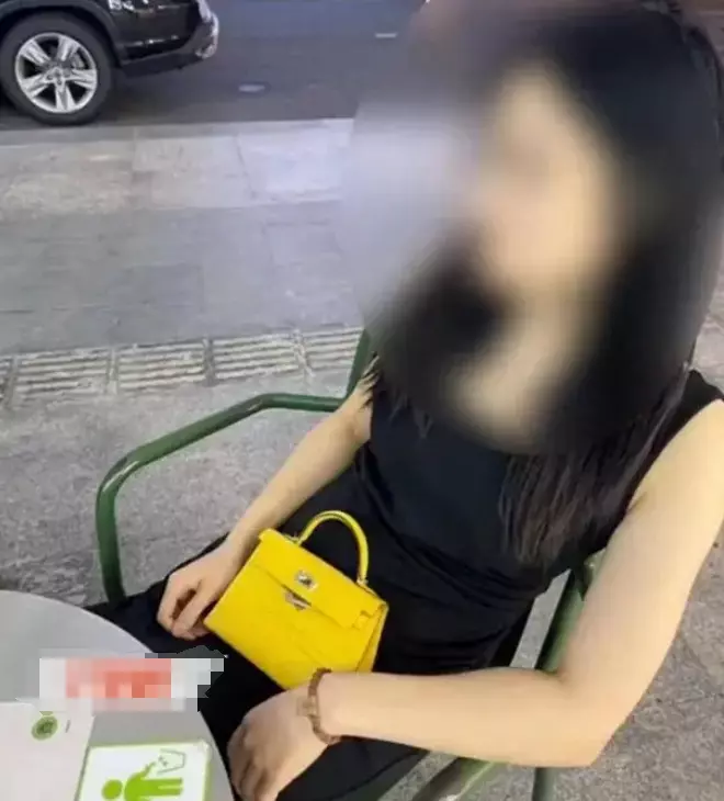 10月21日，广东深圳一女子称自己与男友吵架，一气之下划坏男友送的16万多的爱马