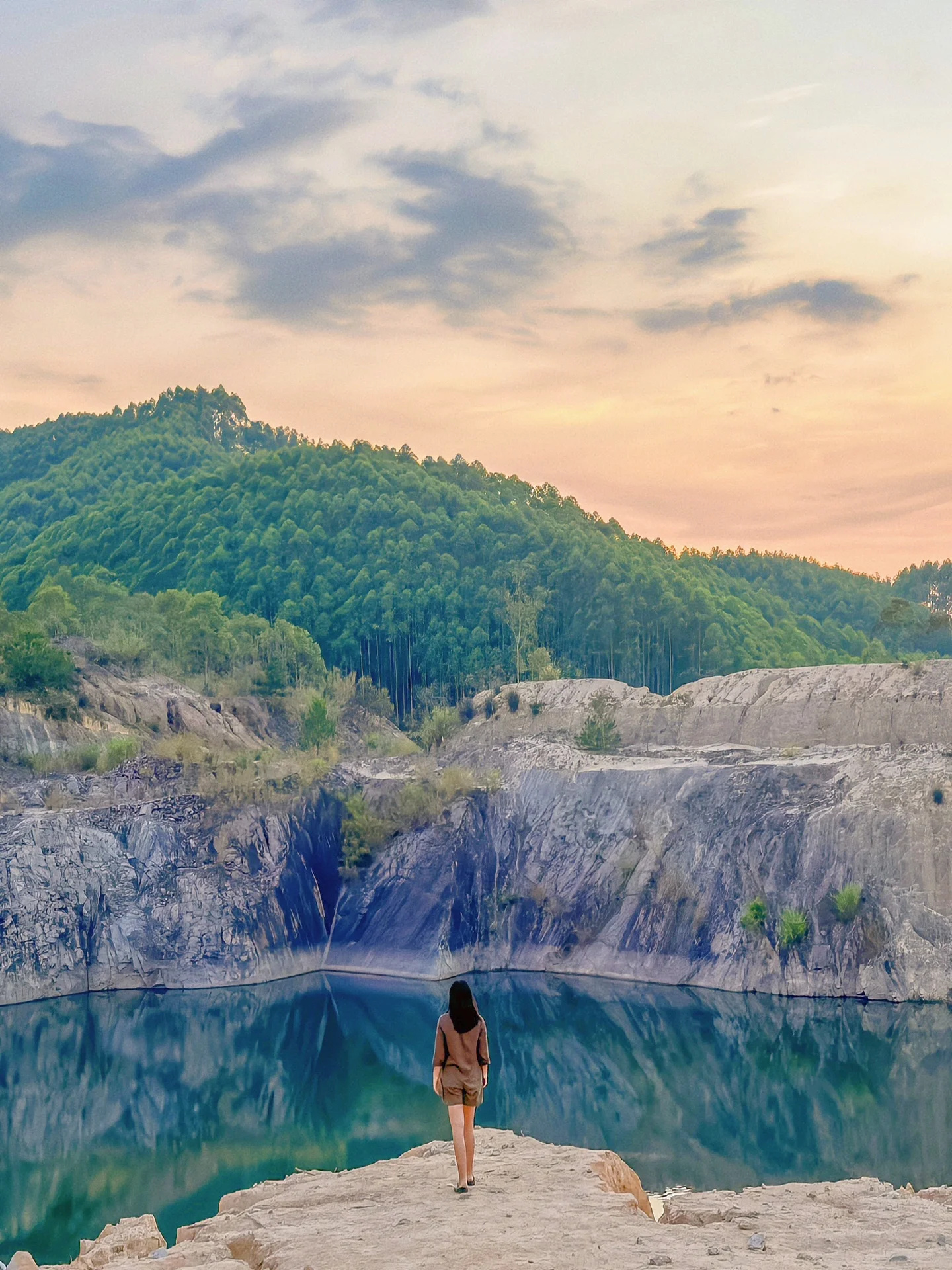 治愈系露营丨小众天池秘境营地亲子桨板飞盘