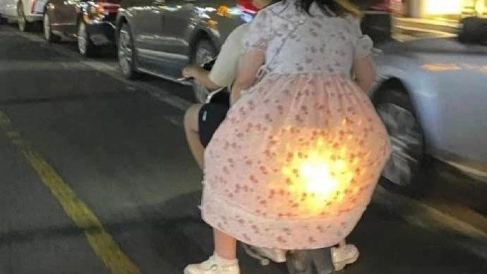 【被窝段子20230401】要做淡定的一小撮 而不是狂热的大多数