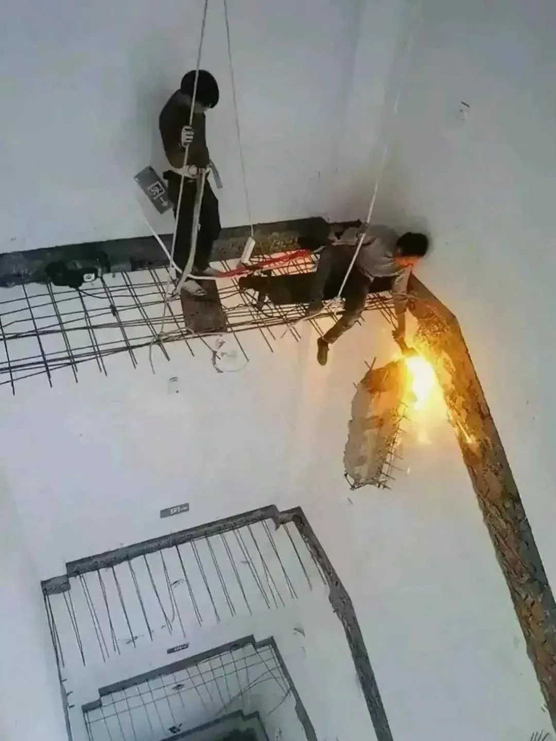 一天给我一万，我也不敢干 ​​​