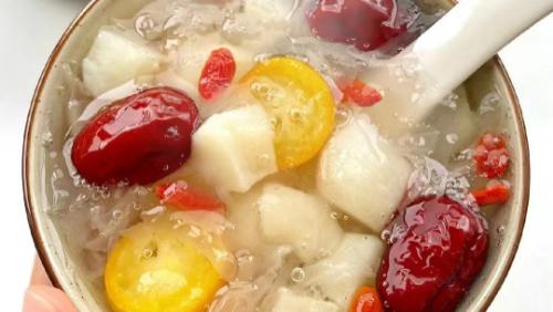 冬季，金桔和它煮一锅，等于“止咳方”，补充营养，增强抵抗力