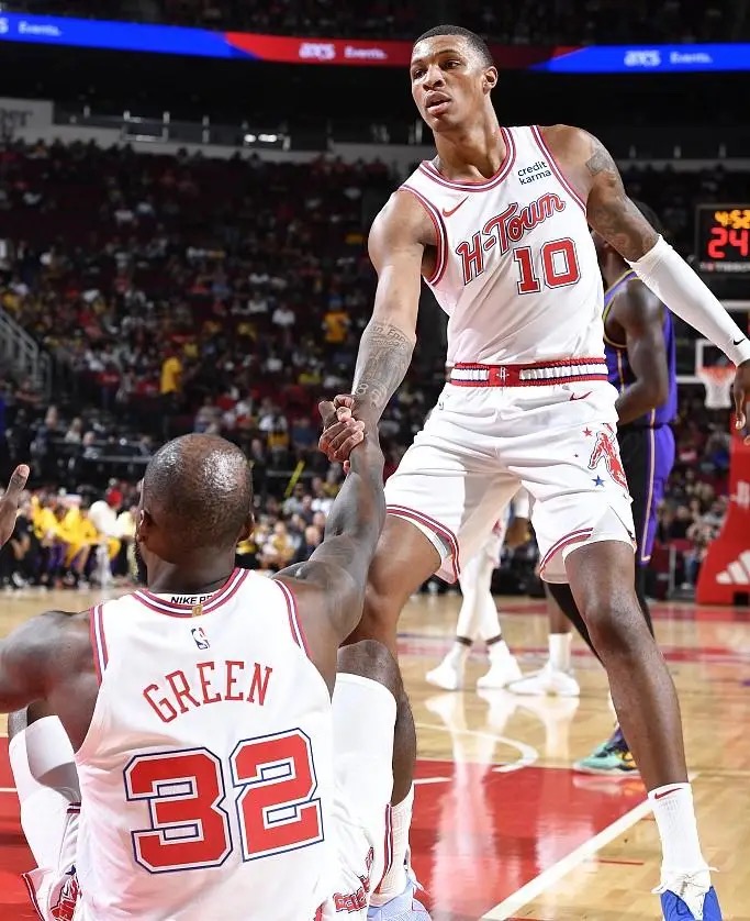 2年1600万，火箭溢价合同抢人如今成了超值签约！
根据统计，本赛季截至目前，防