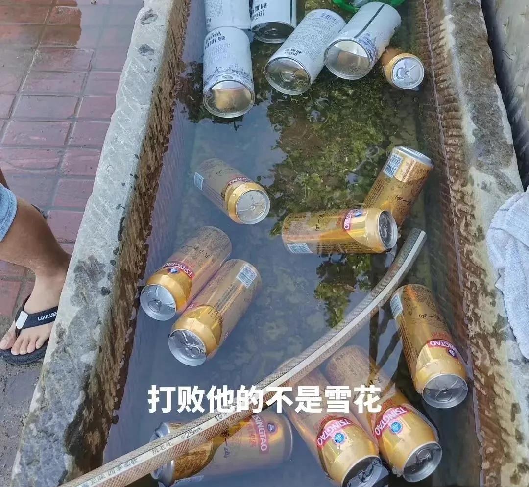 青岛啤酒可能万万没想到，打败他的不是竞争对手雪花，而是一泡尿。你可能会问，工厂的