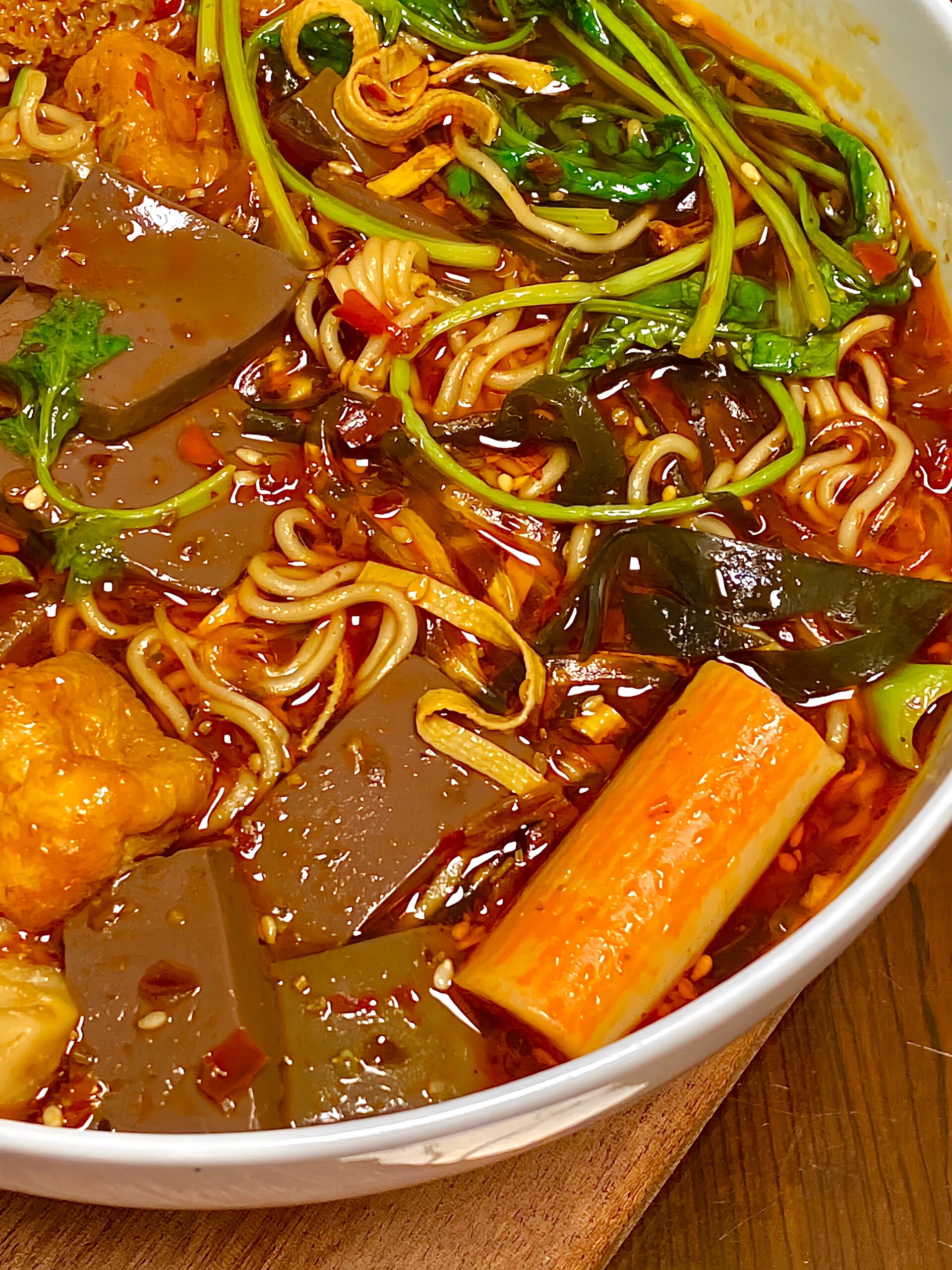 麻辣烫配方真绝
	
昨天深夜刷到老式麻辣烫，馋到流口水，看了下做法还挺简单，家里