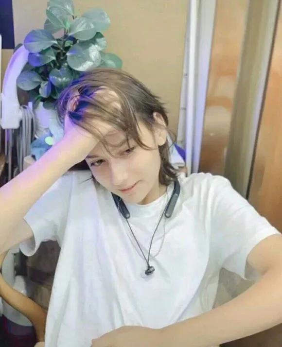 俄罗斯的数学之所以那么强，从他们的性格中可以窥见一番。俄罗斯虽处于我国北部，但俄