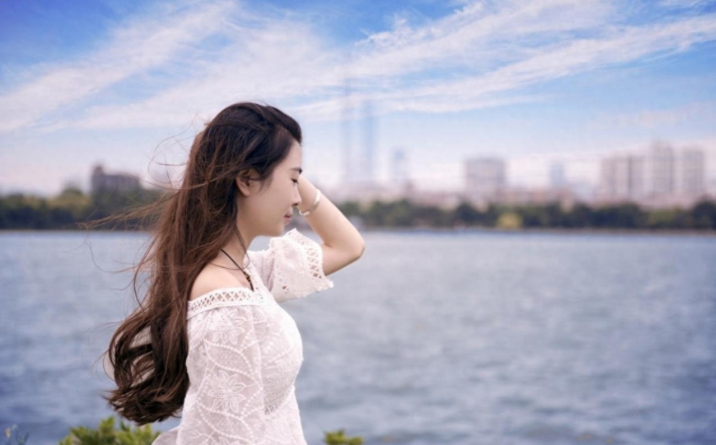 我的老婆不是处女，可是我还是很爱她
处女情结是一种不健康、不合理、不公平的心理现