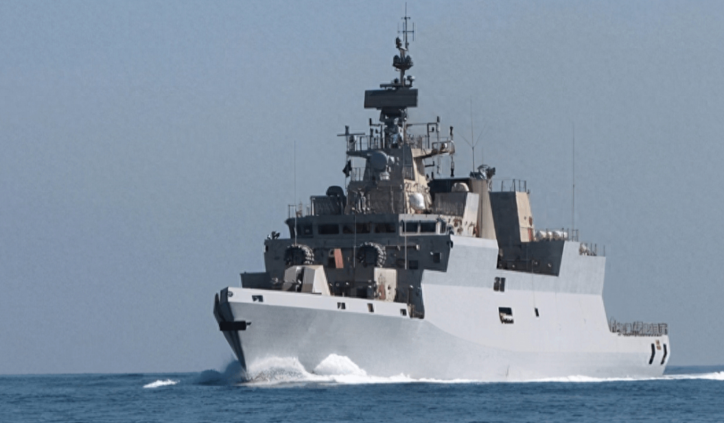 印度海军卡德马特号护卫舰开进菲律宾马尼拉港口，随后在南海与菲海军举行了演习，此举