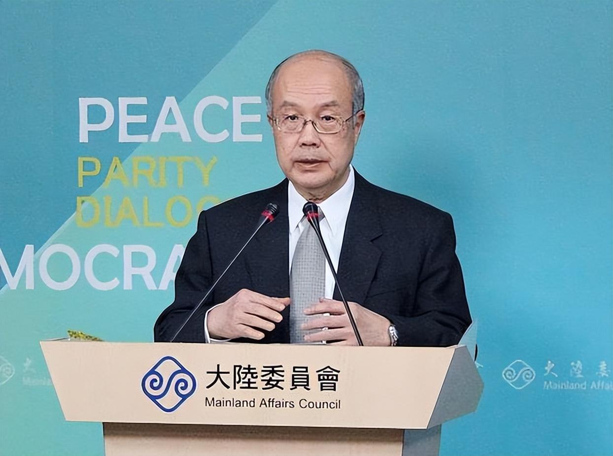 大陆一个调整航线的举动，台岛内部急得跳脚，喊话要“反制大陆”！近日大陆为了应对两