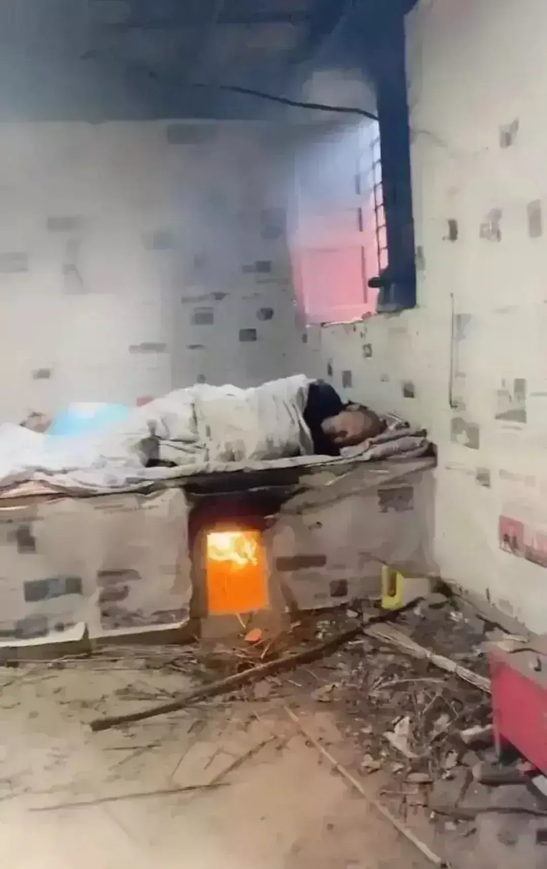 虽然我是南方人，但我知道北方的炕肯定不是这样的！