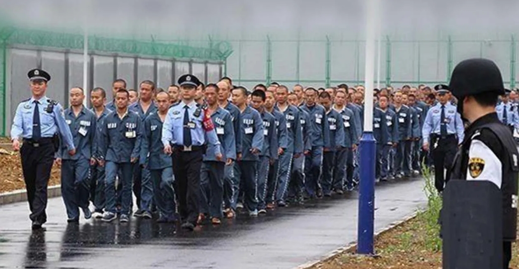 被判“无期”的人，每天在监狱里干些什么？说出来你或许不信

无期徒刑，作为一种刑