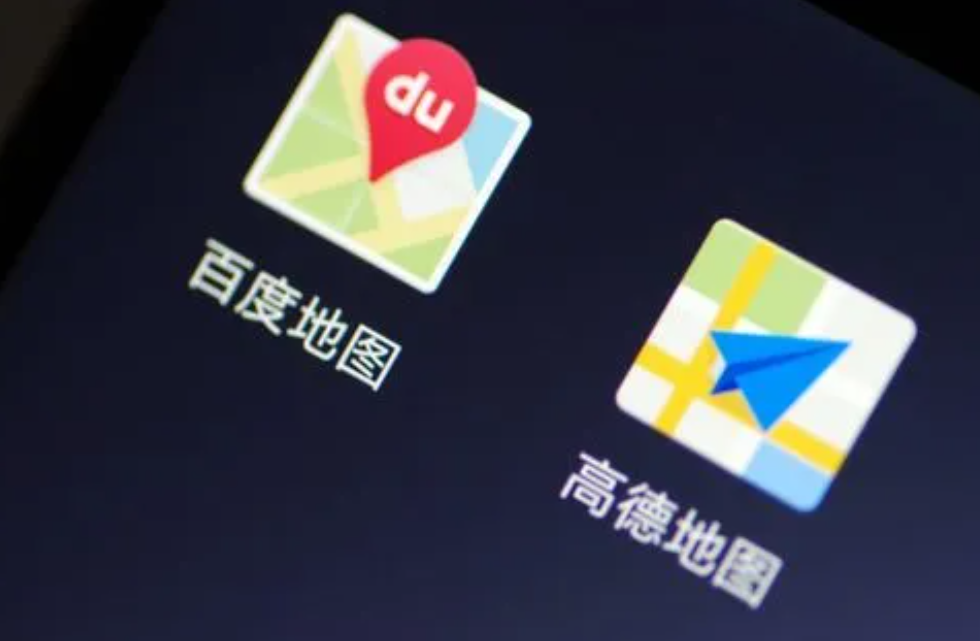 百度地图和高德的差异可谓明显。在同一个路口，百度地图的比例尺可以放大到2米，细节