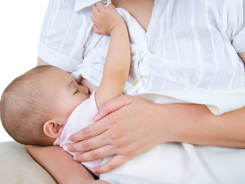 #宝妈育儿交流#   在宝宝喂养这件事情上，很多妈妈都希望自己能够亲自给宝宝母乳