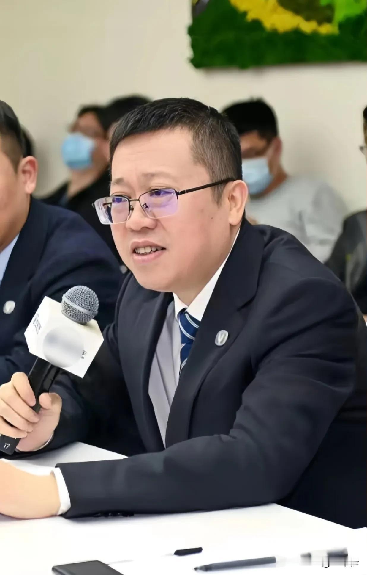 2023年过完了，一个奇怪的现象: 1.做电动汽车的几乎都赔了，去年上半年: 蔚