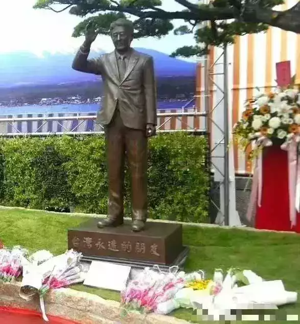 台湾竟然有这个雕像，简直震碎了我的三观！