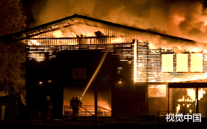 仓库爆炸，竹马当我面抱她而去，任凭火光将我吞噬。