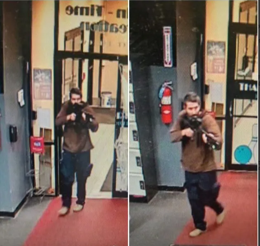 美国缅因州突发枪击事件。
CNN：22人死亡、六十多人受伤，杀手专业且冷静，怀疑