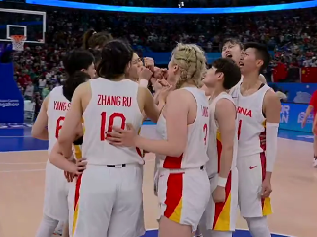 74-72！女篮绝杀夺冠！

在刚刚结束的亚运女篮决赛中，女篮以2分的优势击败日