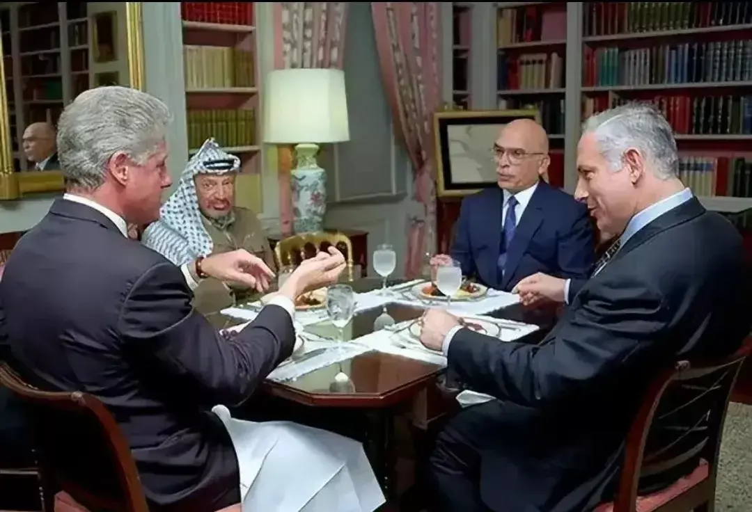 这样的场面，一去不复返了。