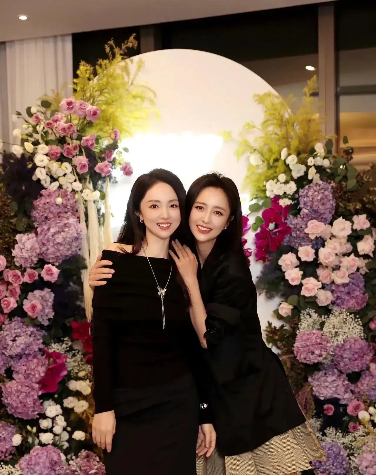 娶了这么漂亮的女人，老陈居然跟我离婚了。我真的不明白！
