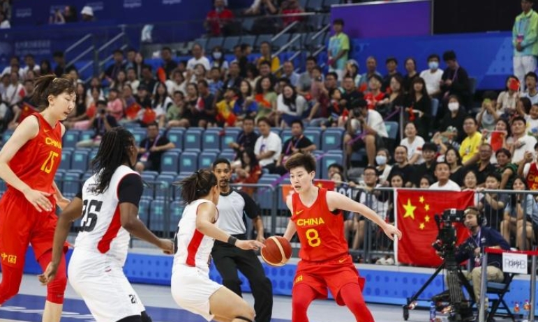 中国女篮101-52大胜印度尼西亚女篮，必须要说的几件事情！

1.李月汝伤势复