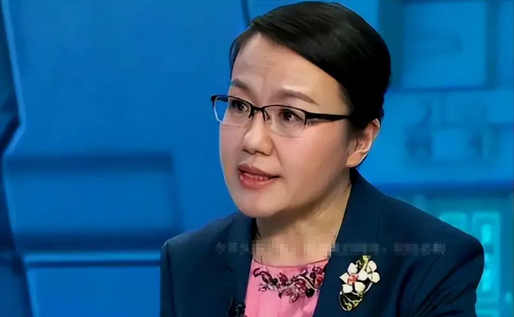 著名军事专家李莉指出：一个明显的信号是，乌克兰已经为这场战争做好了长期打持久战的