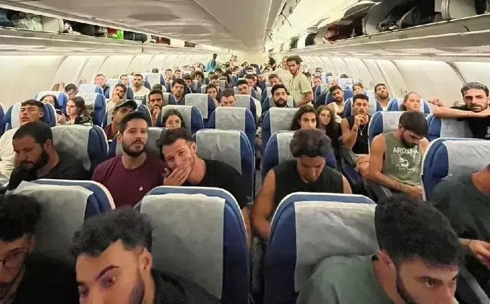 千万不能让以色列获胜！为什么呢？
巴以冲突仅仅几天
第一：遍布世界的以色列人纷纷