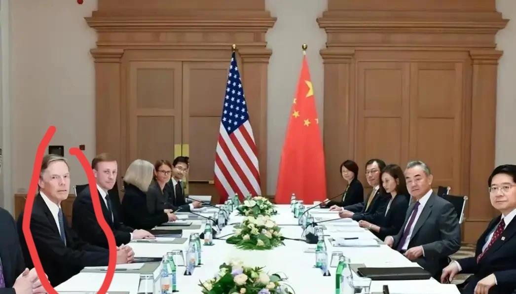 这次王毅外长和沙利文的会晤，有一个细节暴露了一个事情，还有一个熟悉的人！

这次