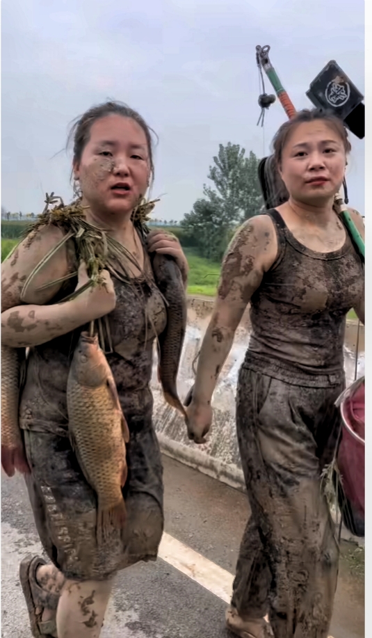 这两位女钓友够猛，印证谁说女子不如男！