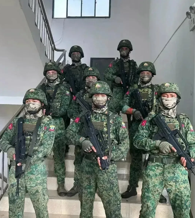 嘲讽吴京战狼的公知美粉们让明学昌死不瞑目啊，估计老明做鬼都不会放过几个月前网暴吴