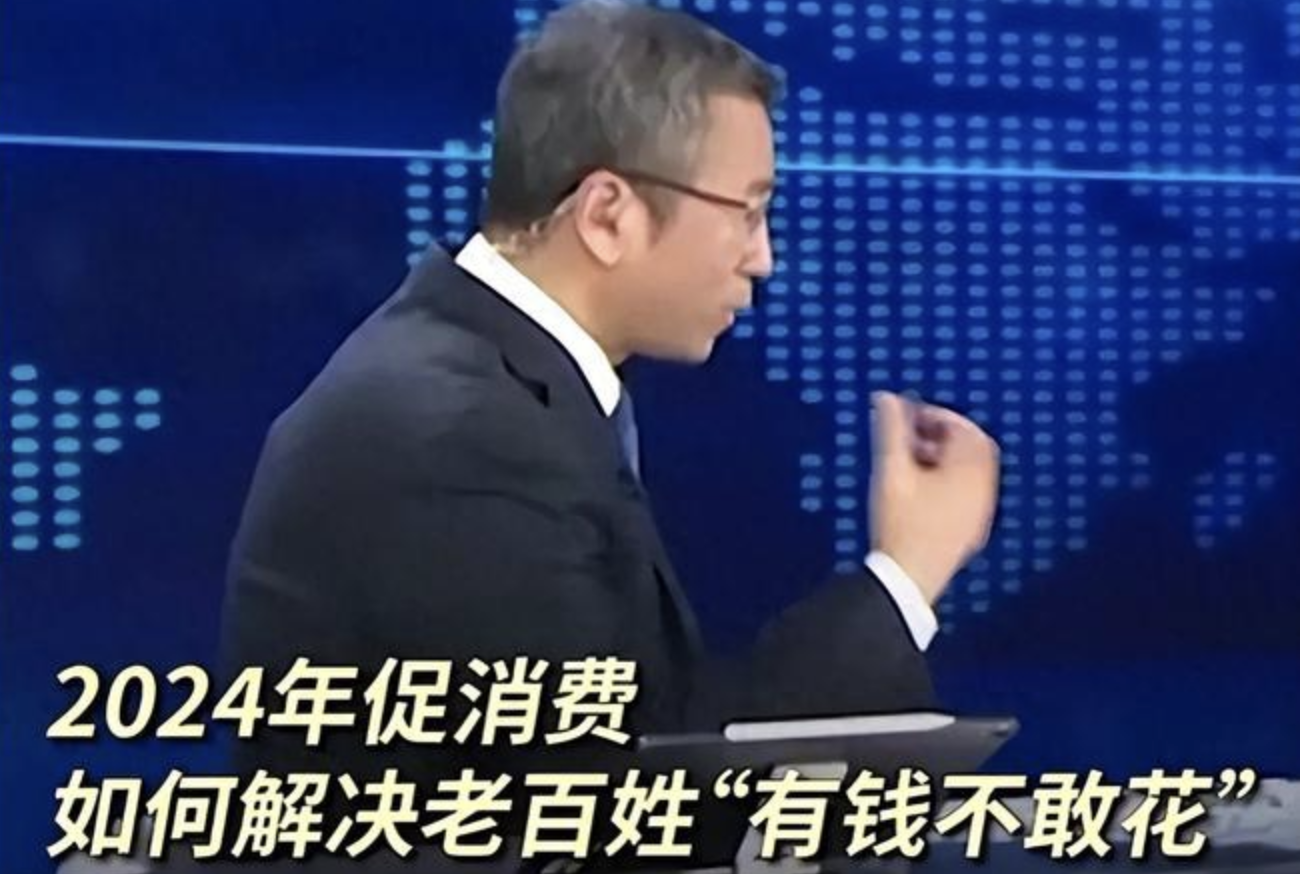 三亚到上海的机票突破14000了，老百姓还是有钱啊，希望以后经常过过年，有个理由