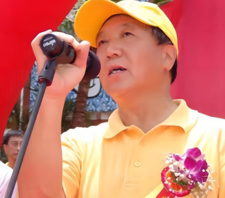 “他被观音带走了！”海南一男子花8亿打造了一尊，三面一体、108米高的海上观音像