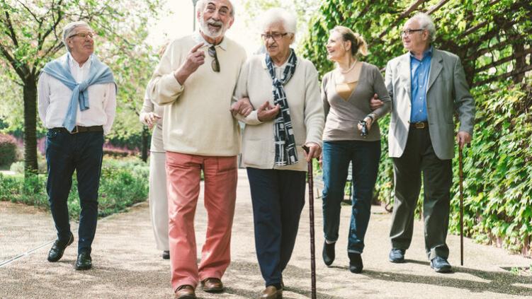 研究发现：走路与寿命之间的关系！人过了60岁以后，步数要刚刚好