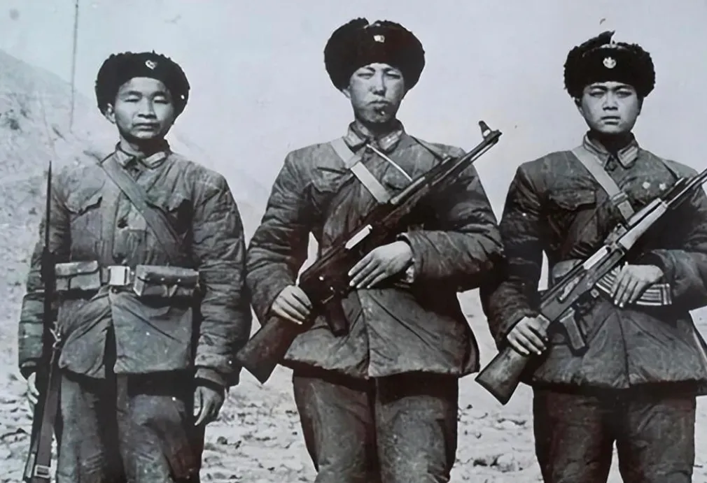 1962年，毛主席与张国华的对话成为了一段历史的见证。毛主席问道：中印战争如果打