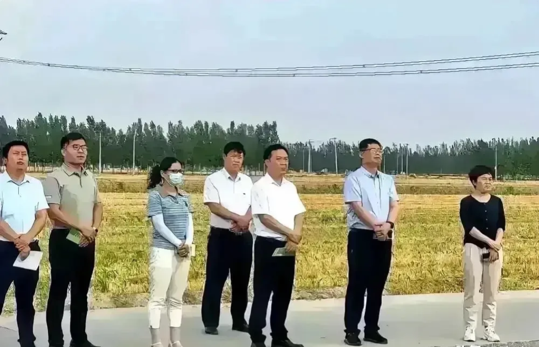 2023年最美站姿！不服请上图～